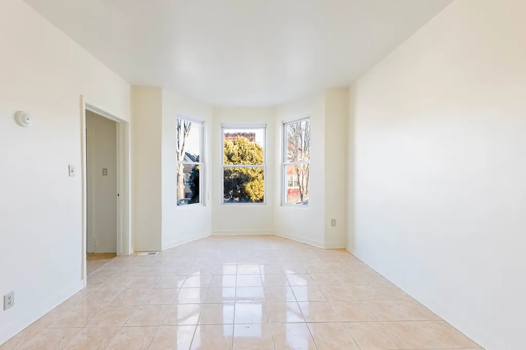 3748 South Parnell Avenue Chicago IL 60609