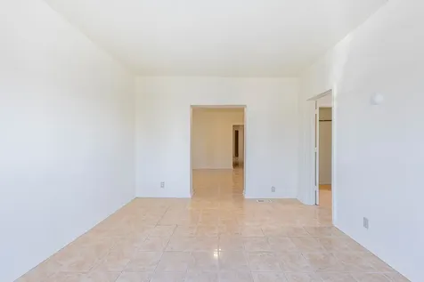 3748 South Parnell Avenue Chicago IL 60609