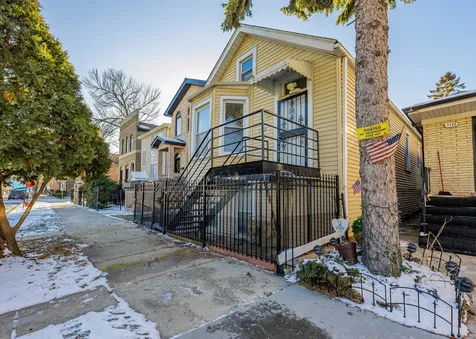3748 South Parnell Avenue Chicago IL 60609