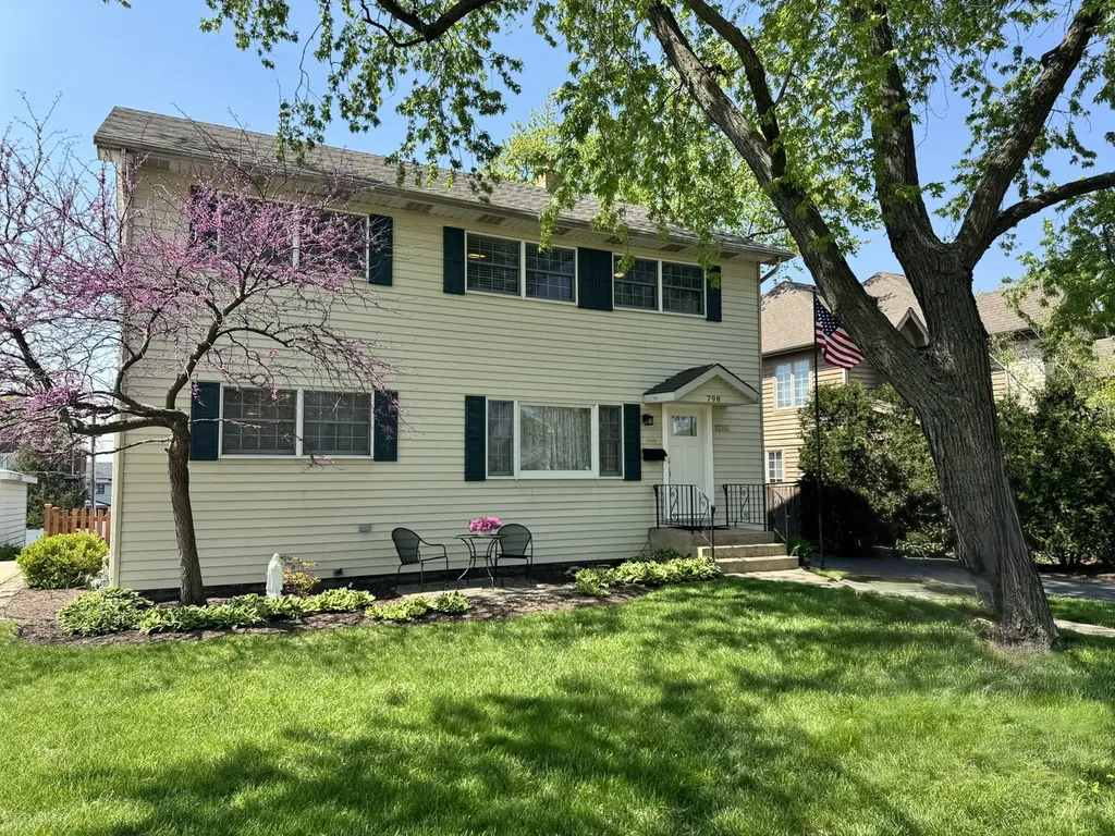 798 South Linden Avenue Elmhurst IL 60126