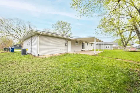307 Illini Drive Minooka IL 60447