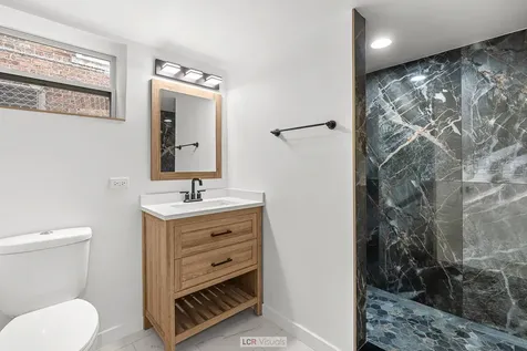 11055 South Avenue C Chicago IL 60617