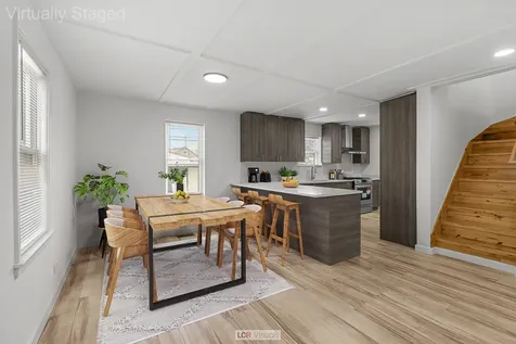 11055 South Avenue C Chicago IL 60617
