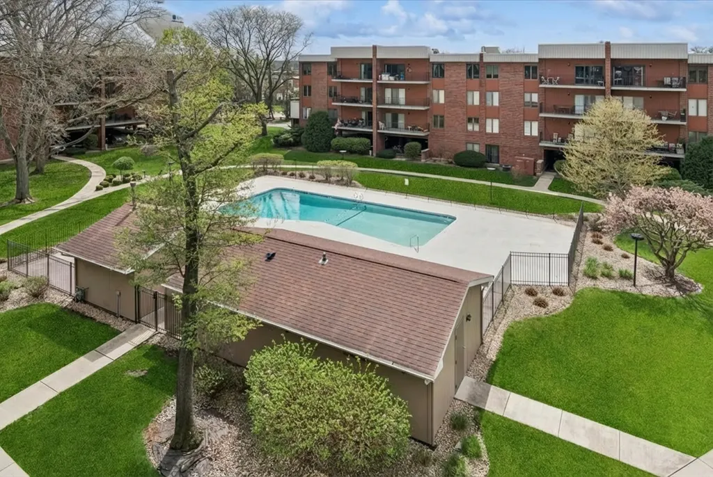 6545 Main Street Downers Grove IL 60516
