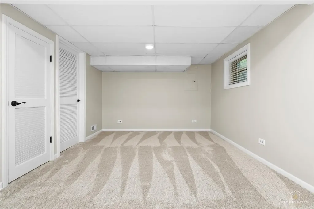 1337 Degener Avenue Elmhurst IL 60126