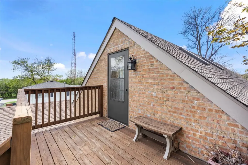 1337 Degener Avenue Elmhurst IL 60126
