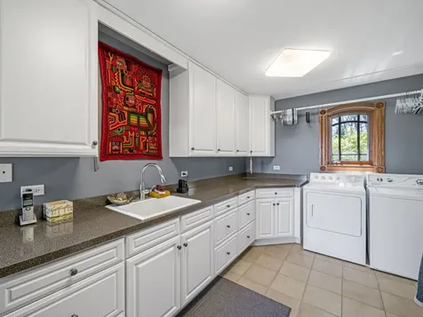 24092 West Old Oak Drive Mundelein IL 60060
