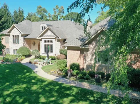 24092 West Old Oak Drive Mundelein IL 60060