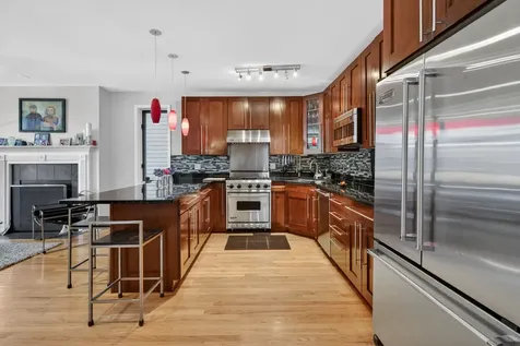 2709 North Campbell Avenue Chicago IL 60647