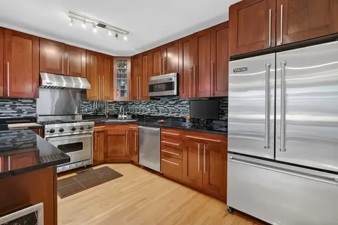 2709 North Campbell Avenue Chicago IL 60647