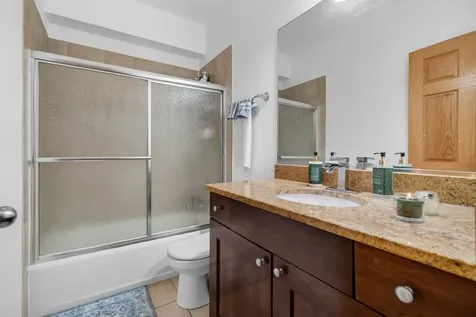 2709 North Campbell Avenue Chicago IL 60647