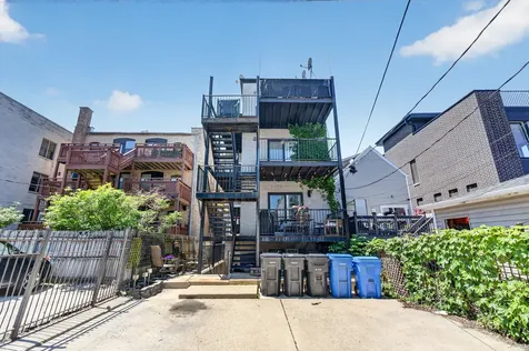 2709 North Campbell Avenue Chicago IL 60647