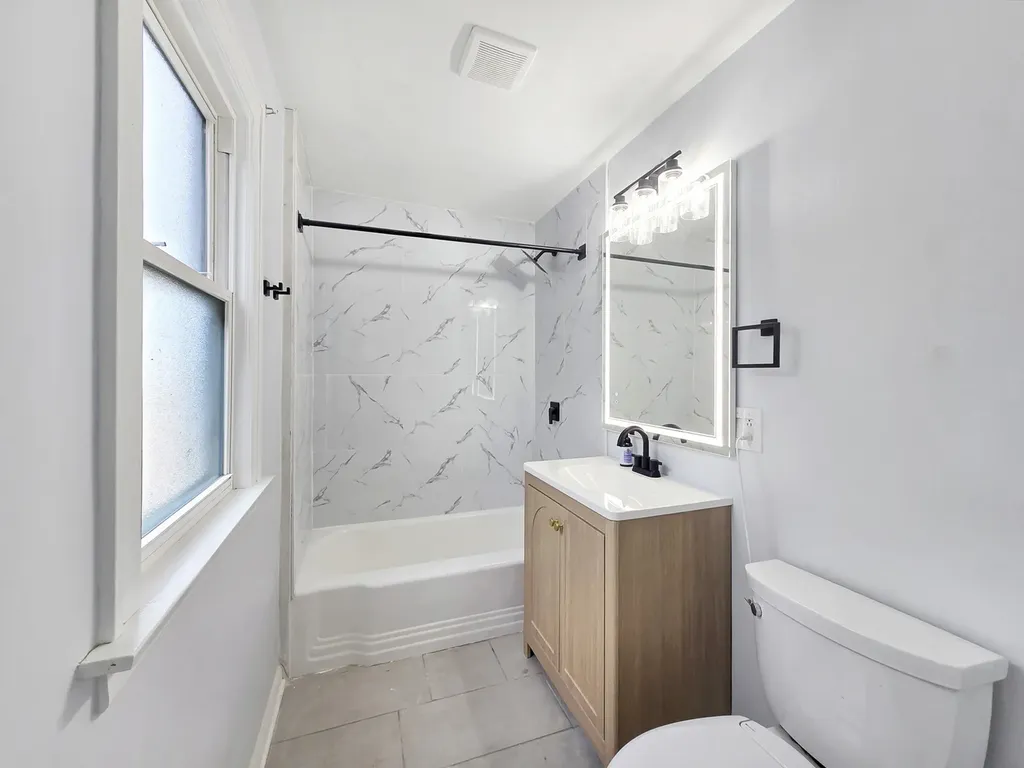 4744 South Hamlin Avenue Chicago IL 60632