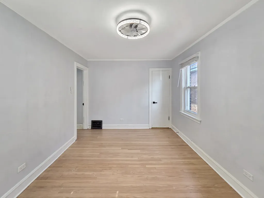 4744 South Hamlin Avenue Chicago IL 60632