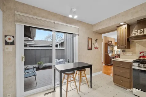 10 West Windsor Court Sugar Grove IL 60554