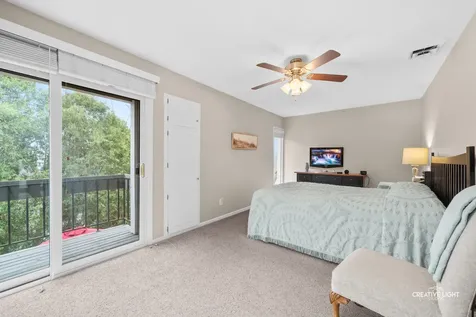 10 West Windsor Court Sugar Grove IL 60554