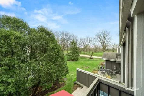 10 West Windsor Court Sugar Grove IL 60554