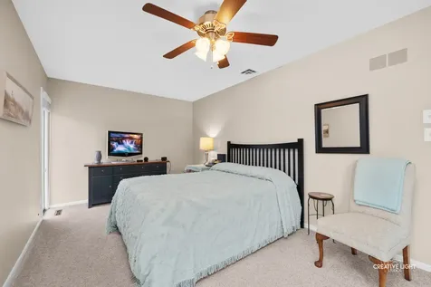 10 West Windsor Court Sugar Grove IL 60554