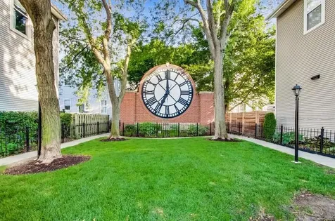 2839 North Wolcott Avenue Chicago IL 60657