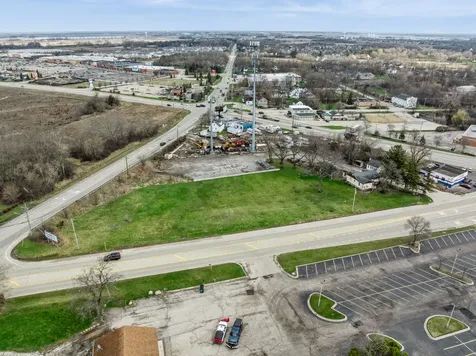 20922 West Il Route 176 Mundelein IL 60060