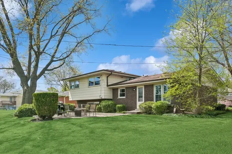 2007 North Spruce Terrace Arlington Heights IL 60004