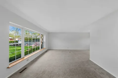 2007 North Spruce Terrace Arlington Heights IL 60004