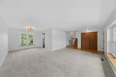 2007 North Spruce Terrace Arlington Heights IL 60004
