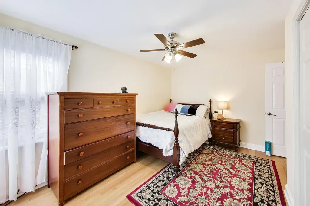 5136 West Lee Street Skokie IL 60077