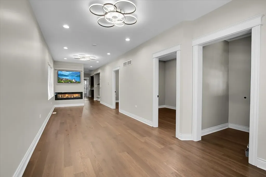 1244 West 96th Street Chicago IL 60643