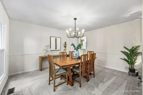 1661 Kensington Drive Algonquin IL 60102