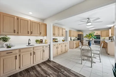 1661 Kensington Drive Algonquin IL 60102