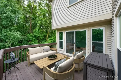 1661 Kensington Drive Algonquin IL 60102