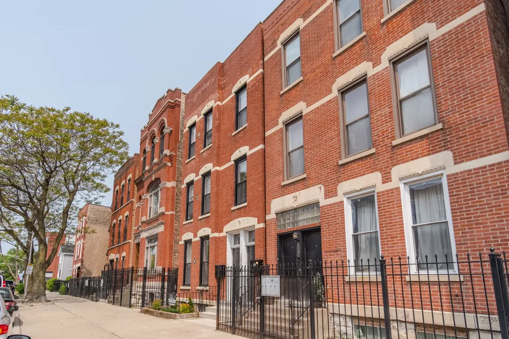 1304 West Ohio Street Chicago IL 60642