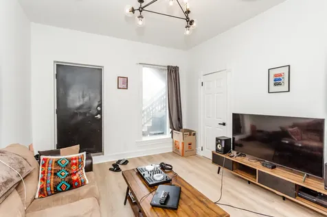 1304 West Ohio Street Chicago IL 60642
