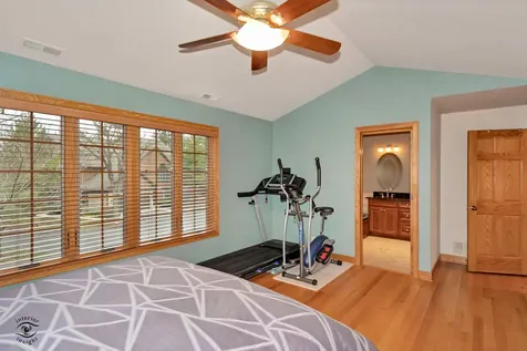 1121 Lacebark Court Darien IL 60561