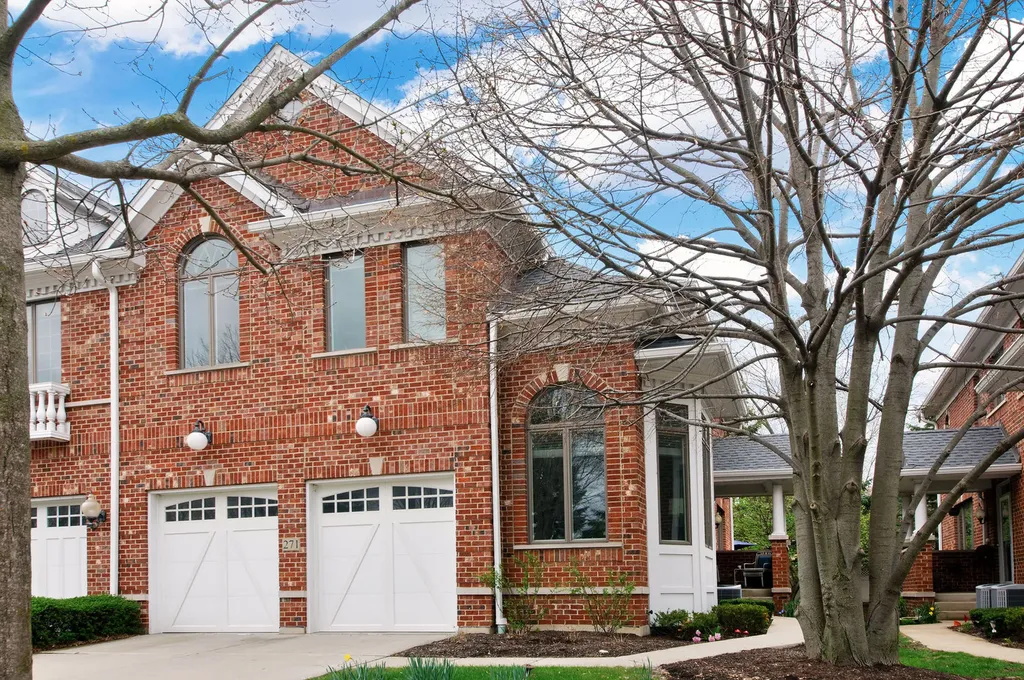 271 Arbor Glen Boulevard Schaumburg IL 60195