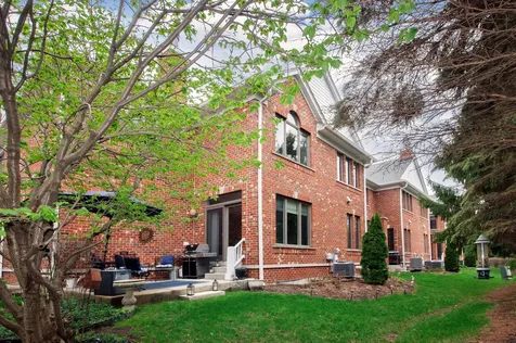 271 Arbor Glen Boulevard Schaumburg IL 60195
