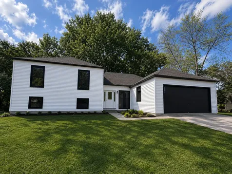 1482 Pebblestone Cove Wheaton IL 60189