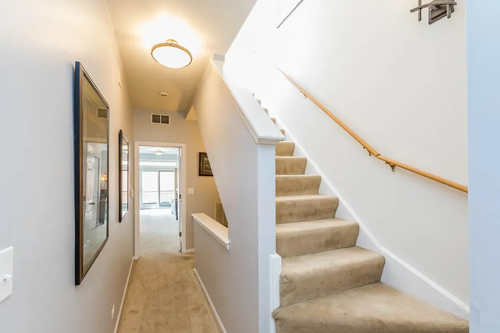 220 West Scott Street Chicago IL 60610