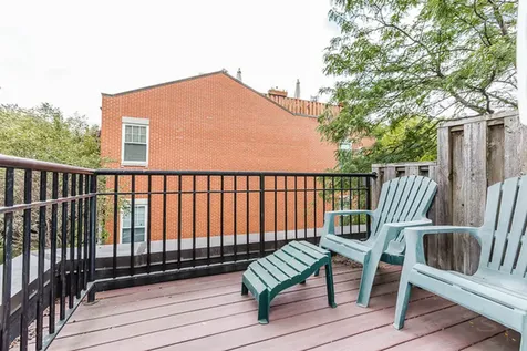 220 West Scott Street Chicago IL 60610