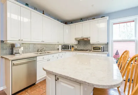 220 West Scott Street Chicago IL 60610