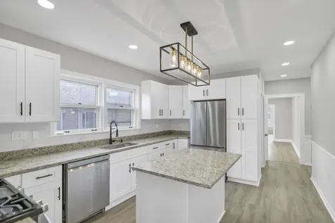 2417 North 76th Avenue Elmwood Park IL 60707