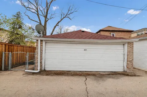 2417 North 76th Avenue Elmwood Park IL 60707