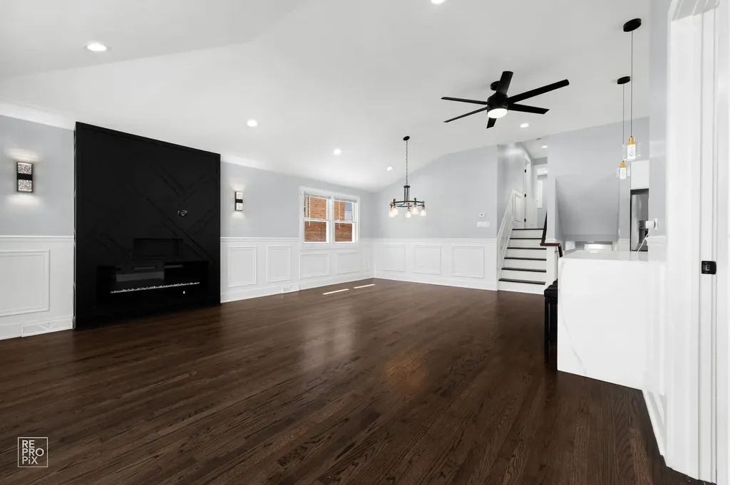 7954 South Kedvale Avenue Chicago IL 60652
