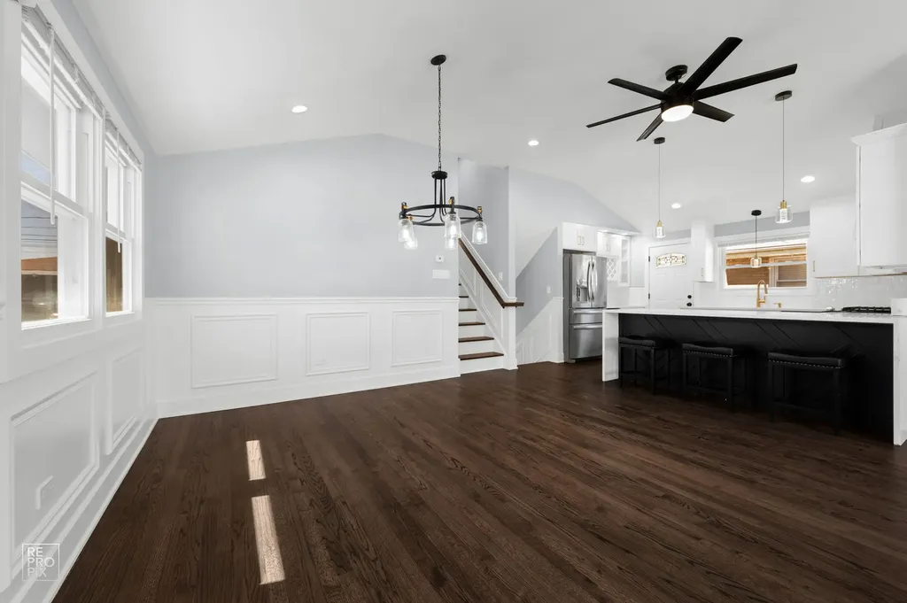 7954 South Kedvale Avenue Chicago IL 60652