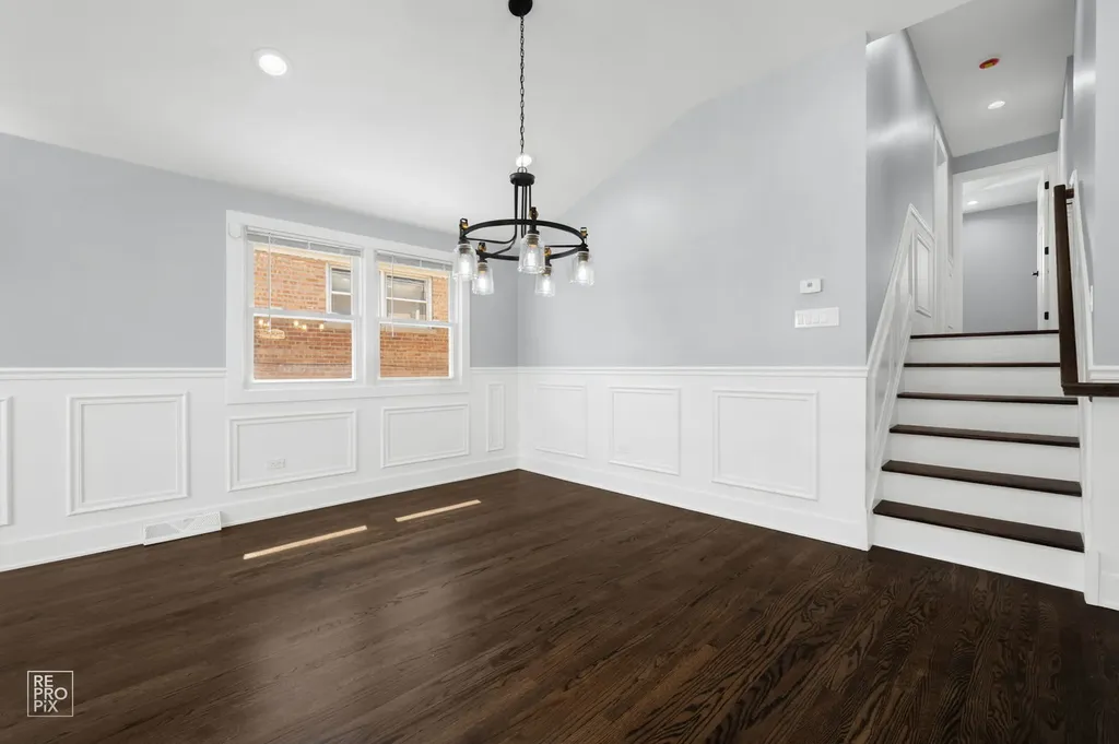 7954 South Kedvale Avenue Chicago IL 60652