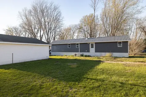 745 East Dayton Court Godley IL 60407