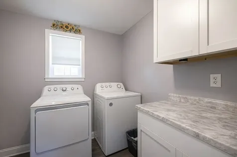 745 East Dayton Court Godley IL 60407