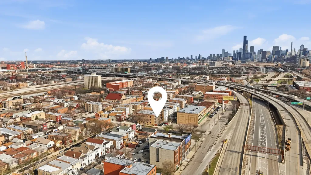 2843 South Wells Street Chicago IL 60616