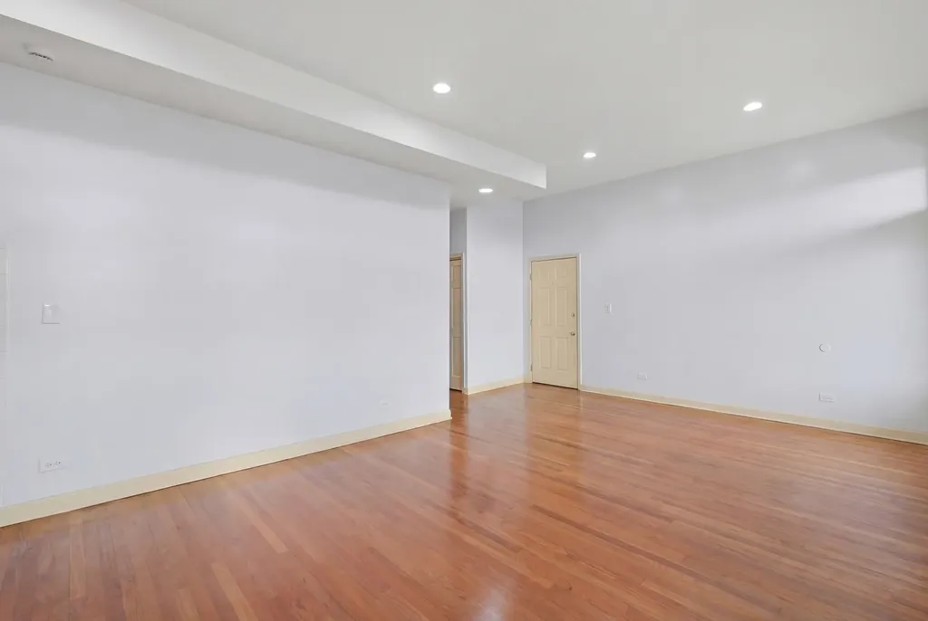 2843 South Wells Street Chicago IL 60616